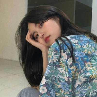 卡通男女电筒404错误页面动画
